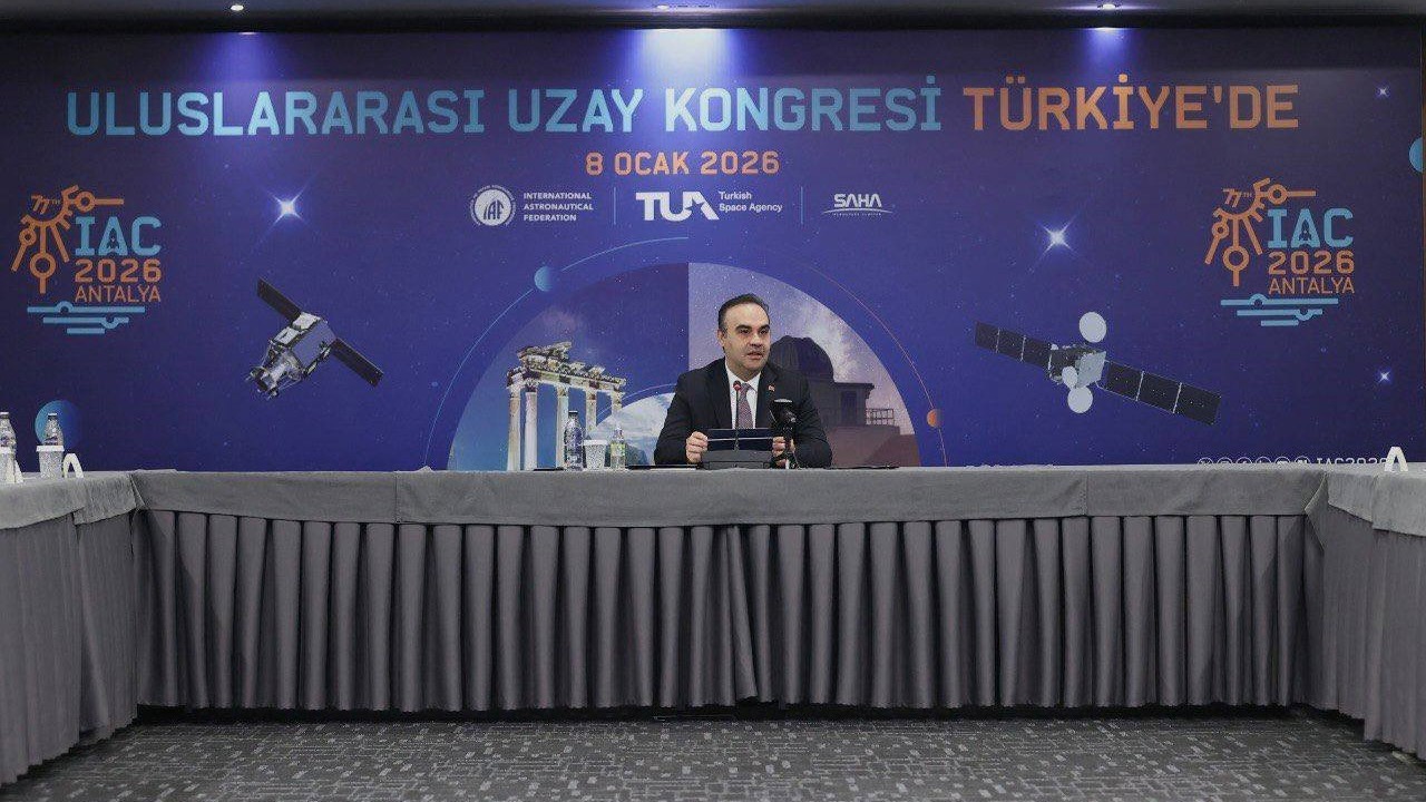 Bakan Kacır: "Türkiye’nin uzay teknolojilerindeki yükselişini dünyaya duyuracak dev bir etkinliğe imza atacağız"

