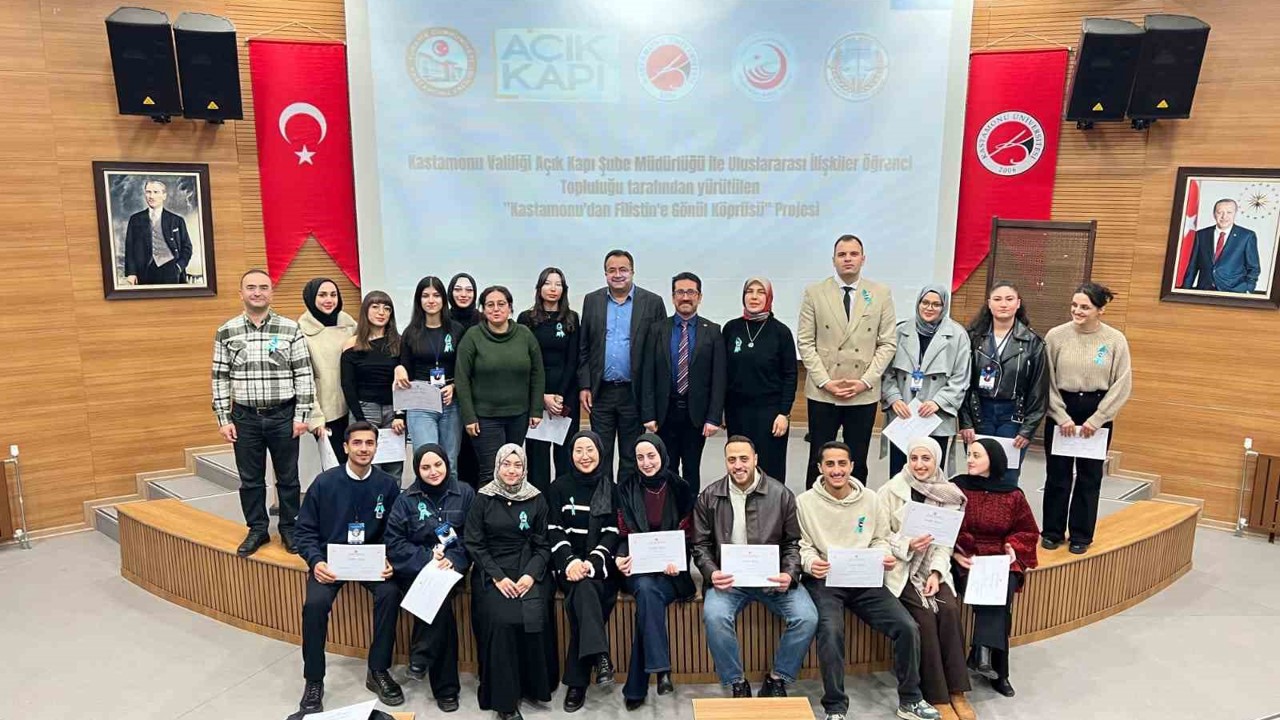 Filistin’i anlatan resimlerin yer aldığı sergiye büyük ilgi
