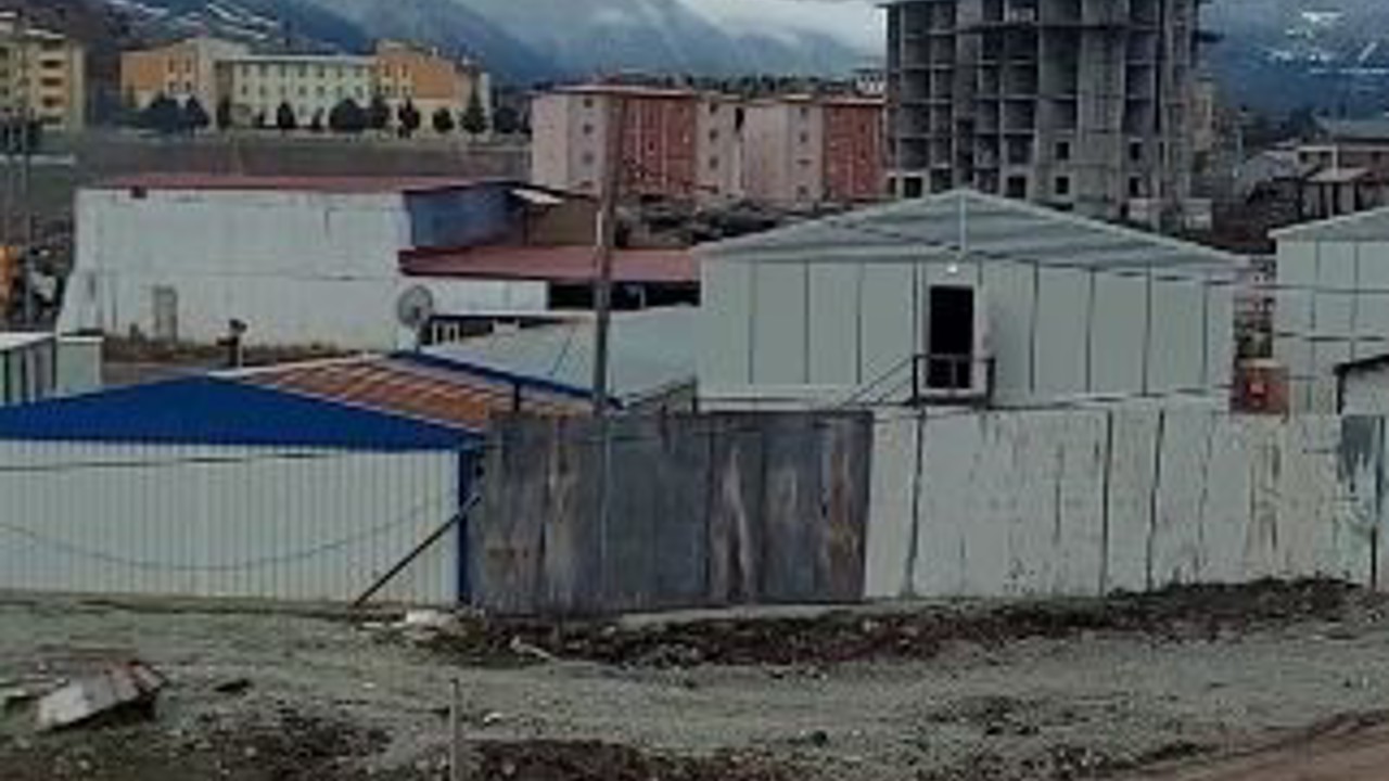 Artvin’de inşaattan düşen işçi hayatını kaybetti
