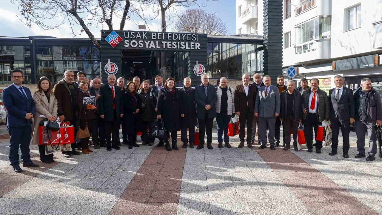 Başkan Yalım; "Gazetecilerle şeffaf ve yapıcı bir iletişim içinde olmaya devam edeceğiz"
