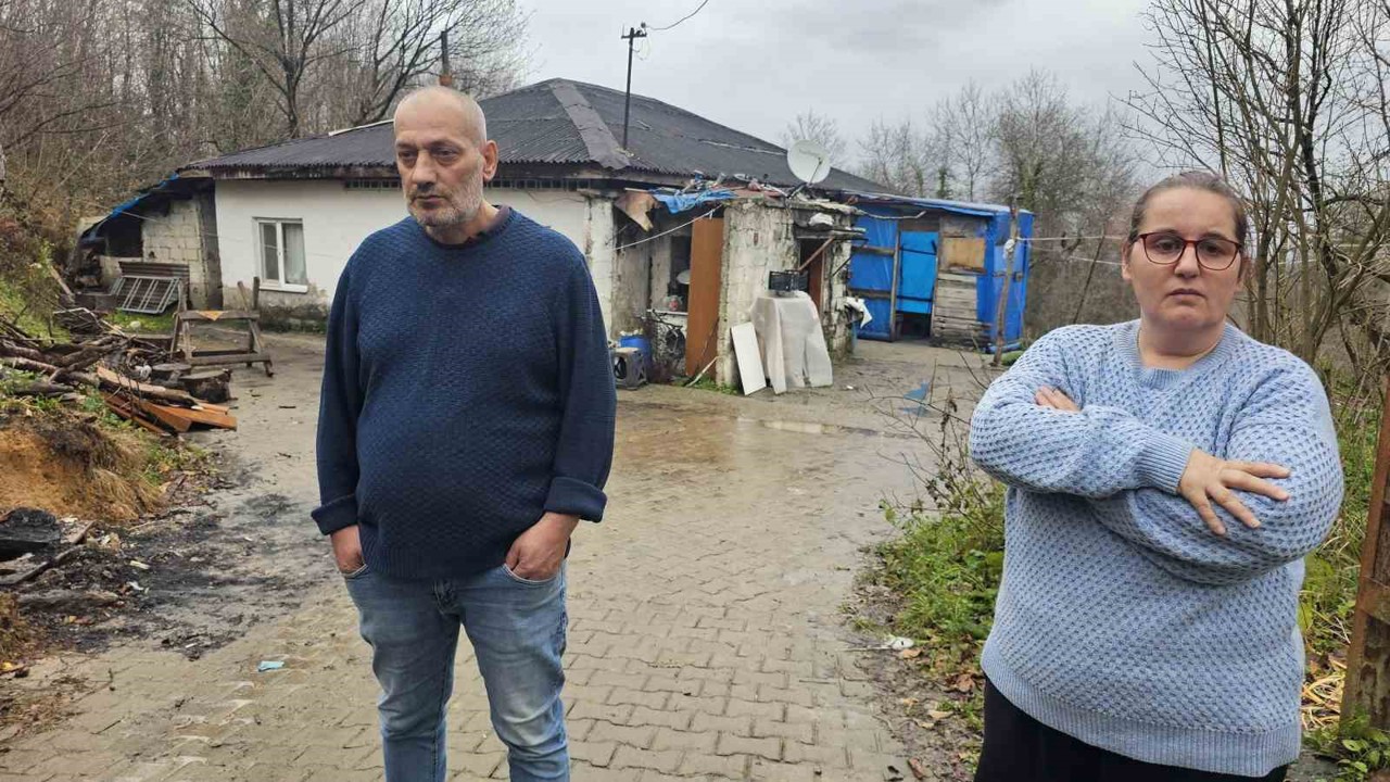 Şizofren hastası eşi ve iki çocuğuyla yaşam mücadelesi veren kadın: "Çocuklarımın rahat uyanmasını istiyorum"
