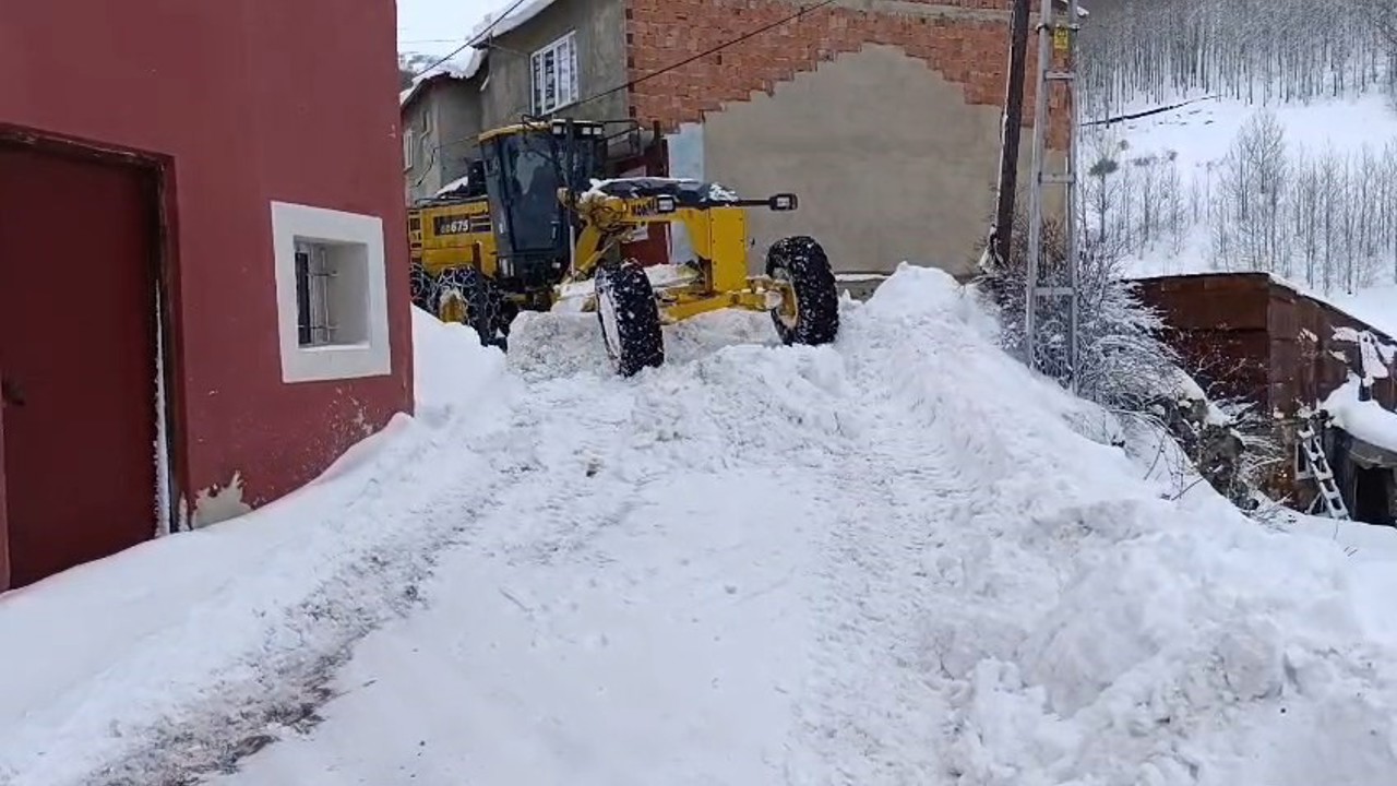 2170 rakımda ekmekleri biten köylülerin imdadına "devlet" yetişti
