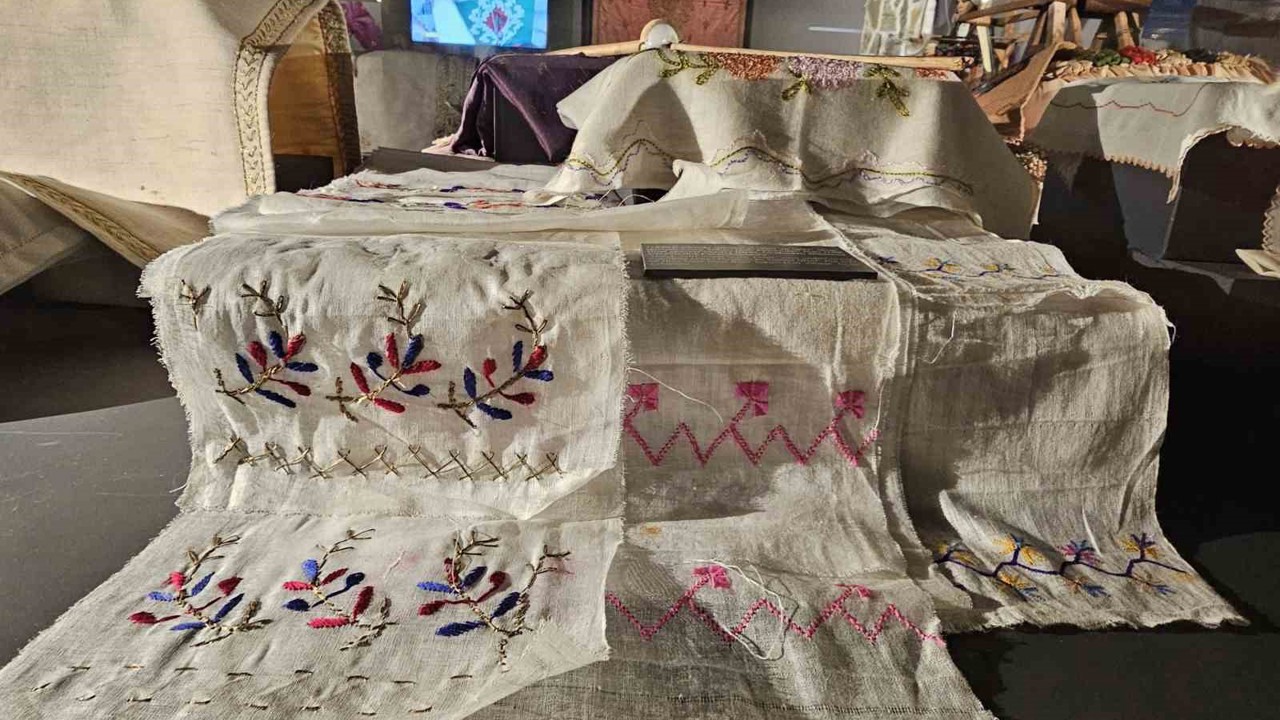 Elazığ Kent Müzesi’deki el işi ürünler geçmişe ışık tutuyor
