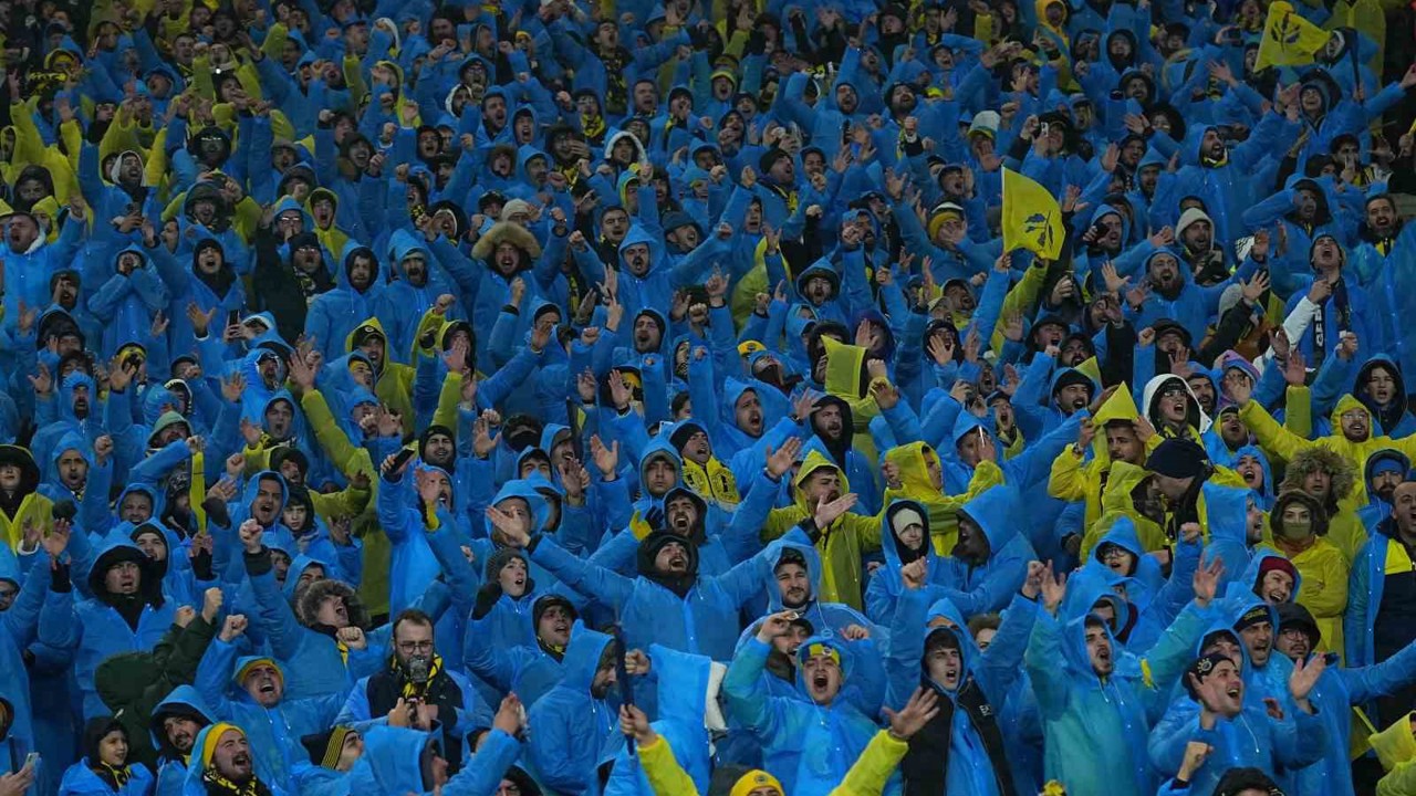 Turkcell Süper Kupa finalini 58 bin 397 seyirci takip etti
