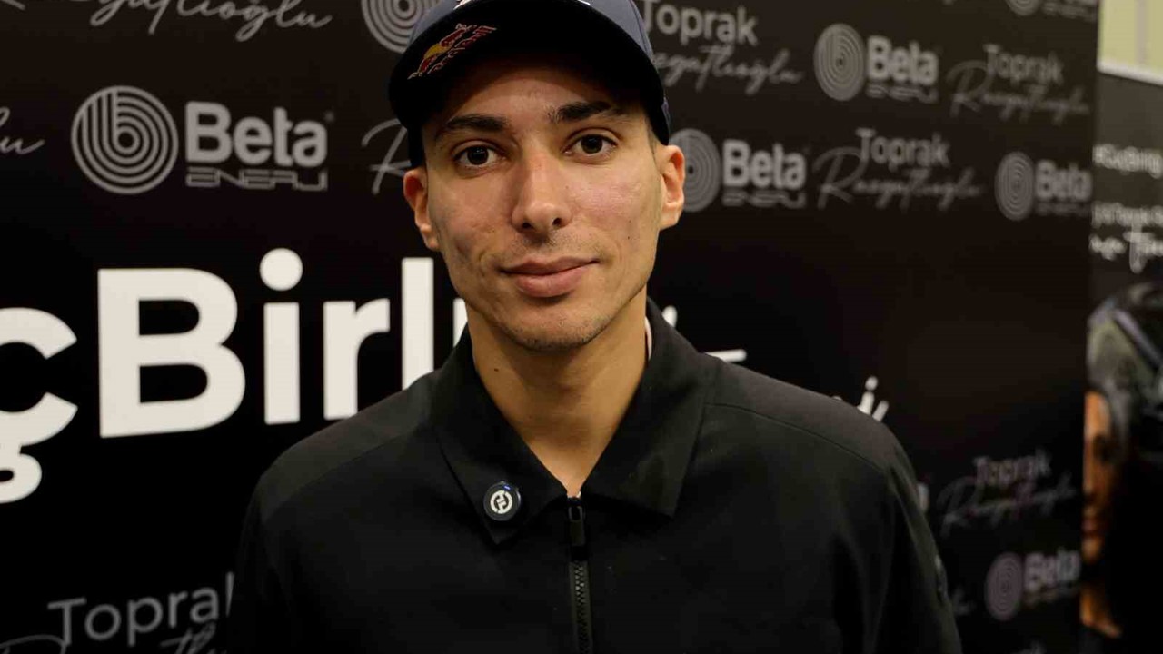 Toprak Razgatlıoğlu: "MotoGP’de ilk sene öğrenme yılı, 2027’de her şey farklı olacak"
