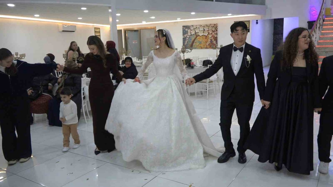Güney Kore’den iş için geldiği Türkiye’ye damat oldu
