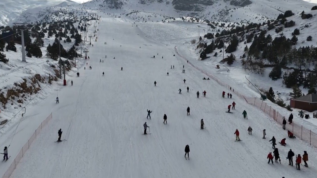 Ergan Kayak Merkezinde hafta sonu yoğunluğu
