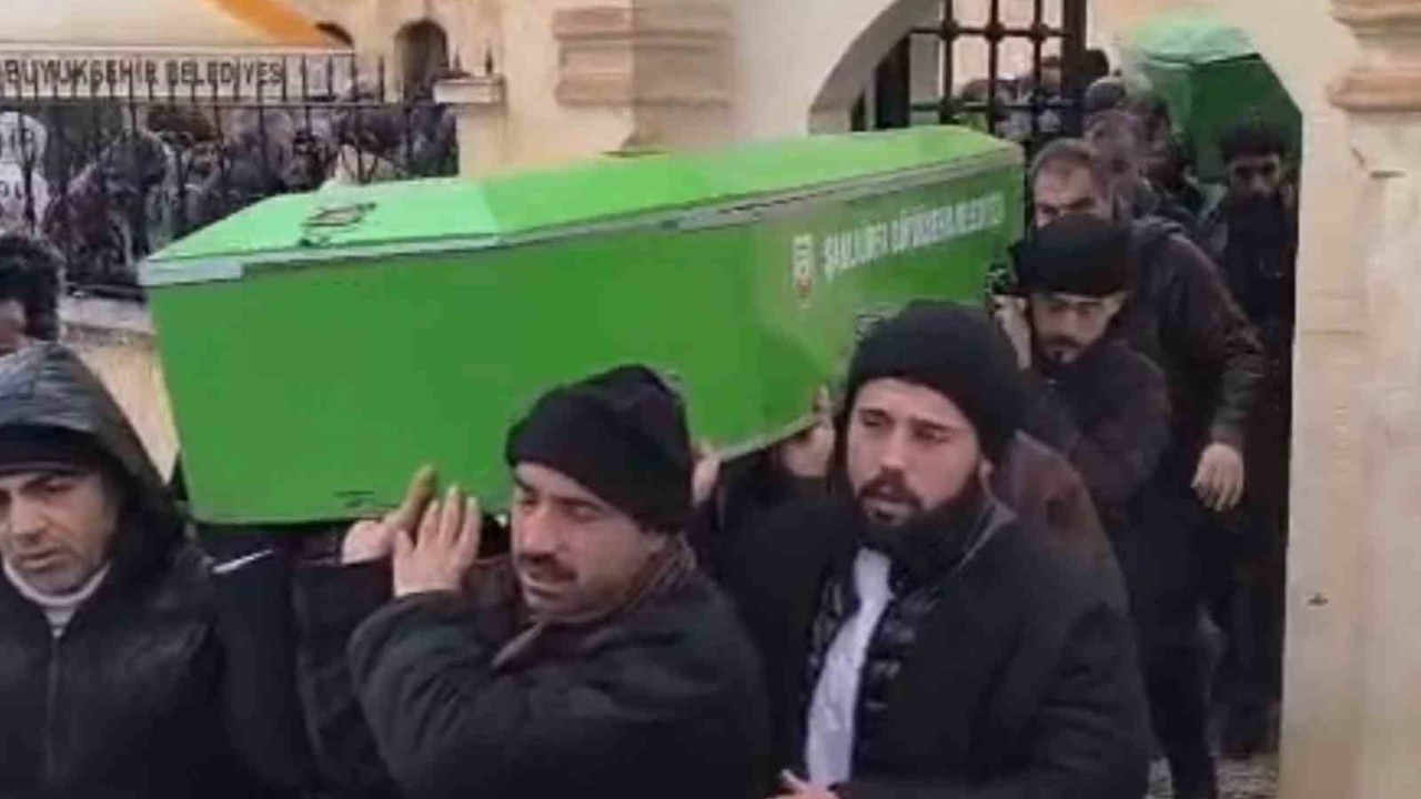 Şanlıurfa’daki tüp patlamasında hayatını kaybeden 3 kişi defnedildi

