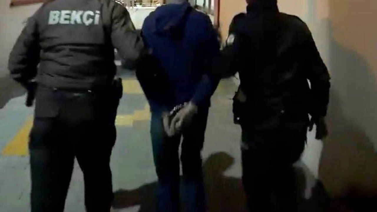 İzmir’de 33 dosyadan aranan hükümlü yakalandı
