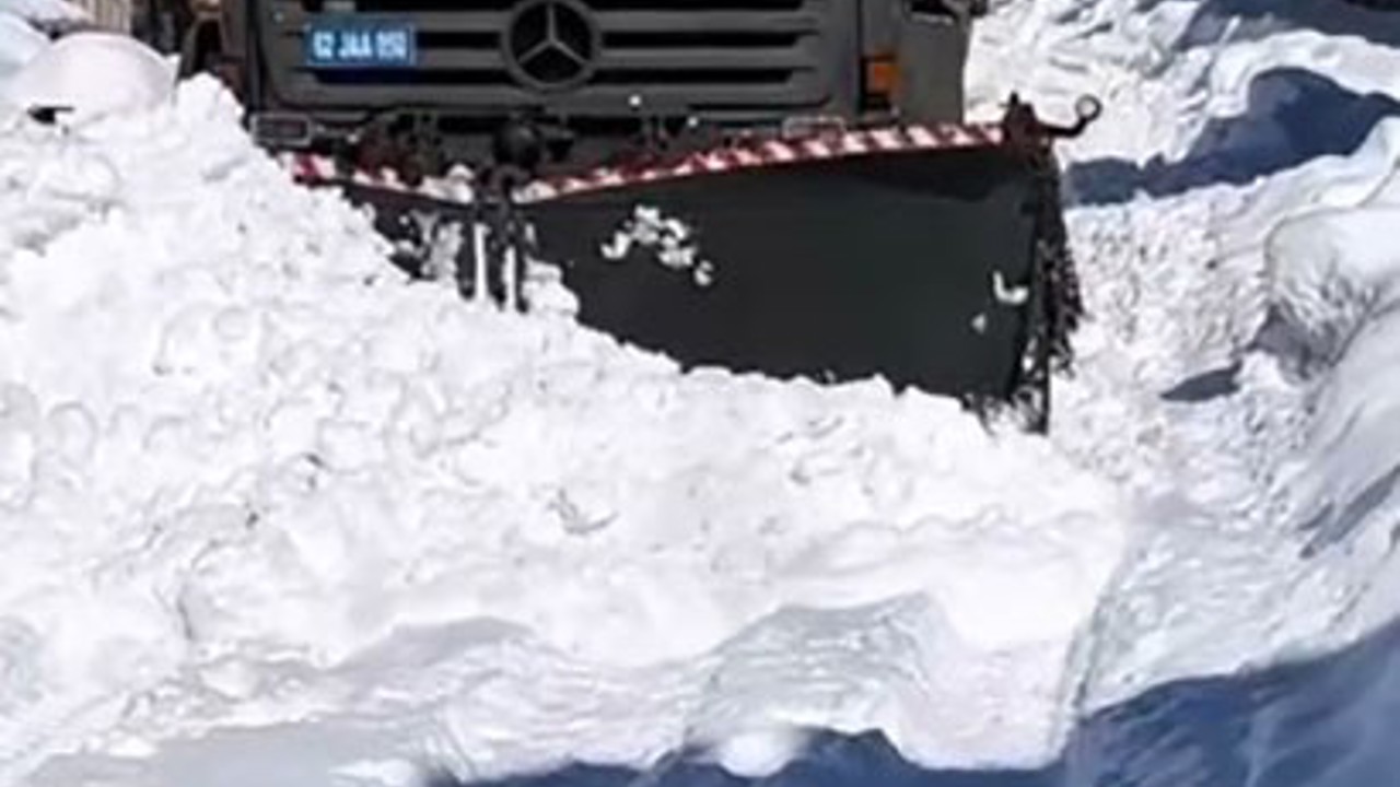 Hozat’ta jandarmadan kış mesaisi
