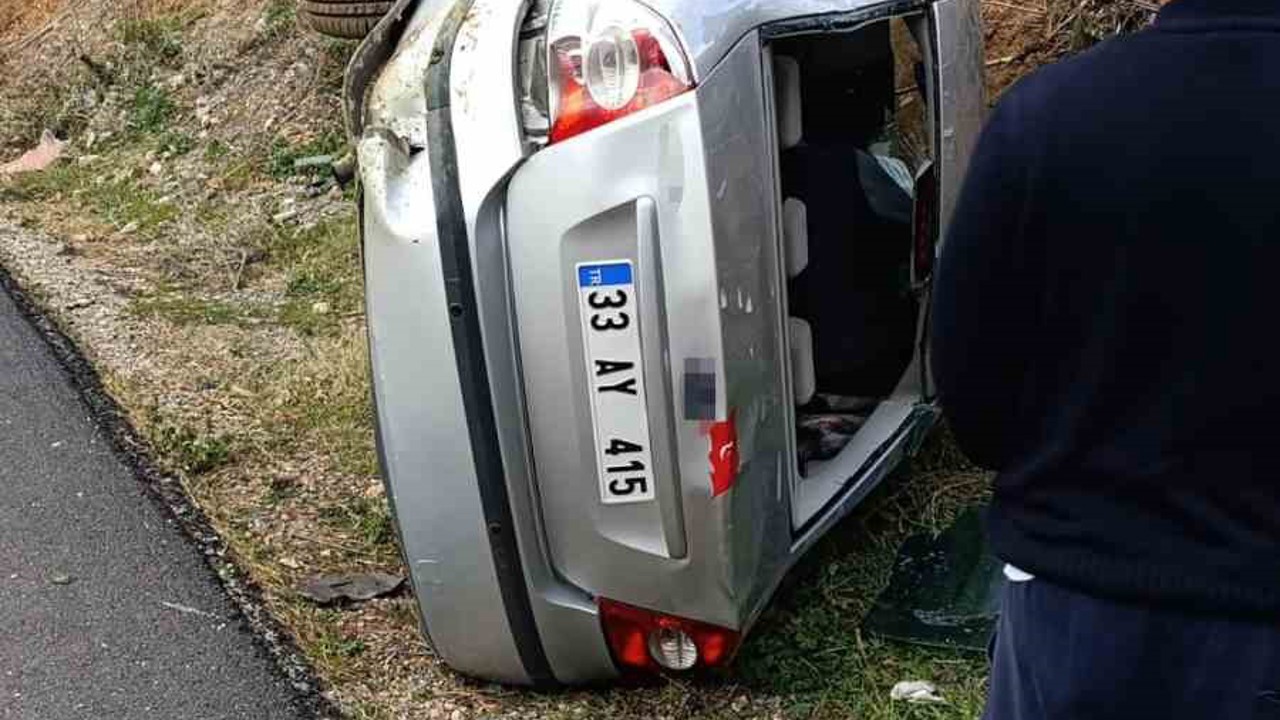 Osmaniye’de kontrolden çıkan otomobil devrildi
