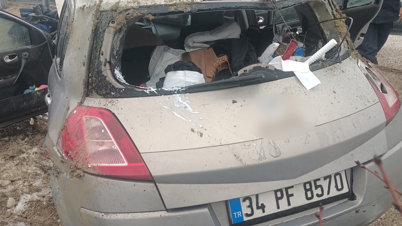 Takla atan otomobilin sürücüsü yaralandı
