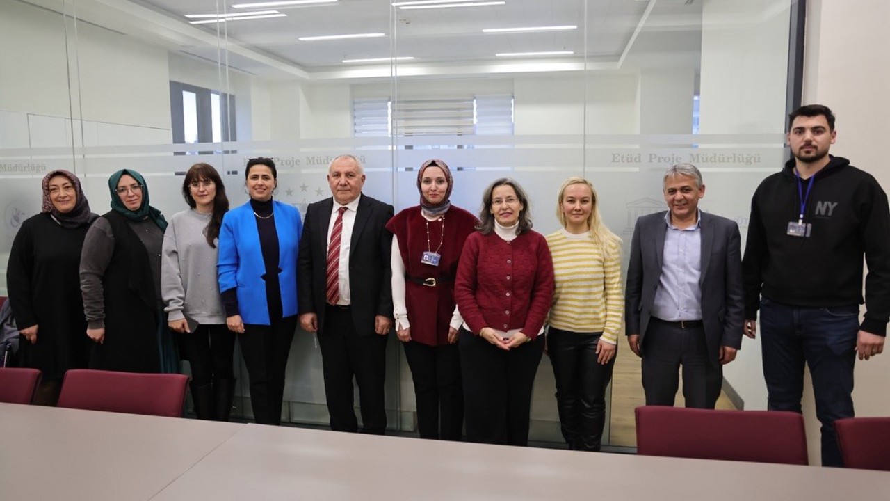 Kütahya Belediyesi’nden uluslararası eğitim projelerine destek
