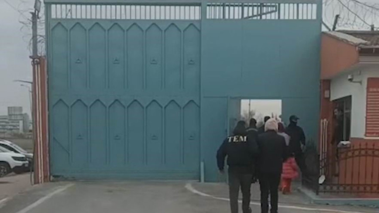 Konya’da kardeşinin kimliğiyle gizlenen 9 yıllık FETÖ firarisi yakalandı
