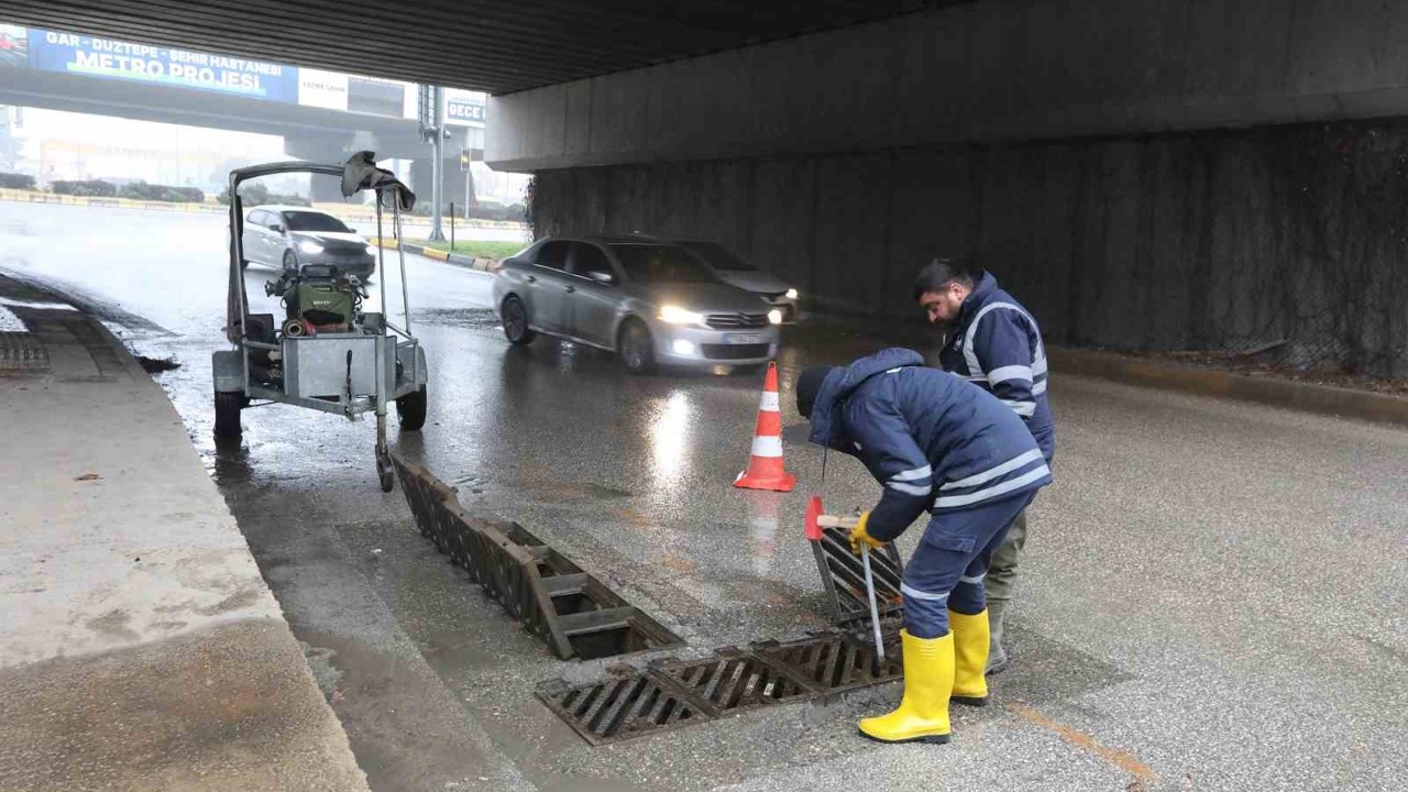 Gaziantep Büyükşehir, beklenen yoğun yağışa karşı önlem aldı

