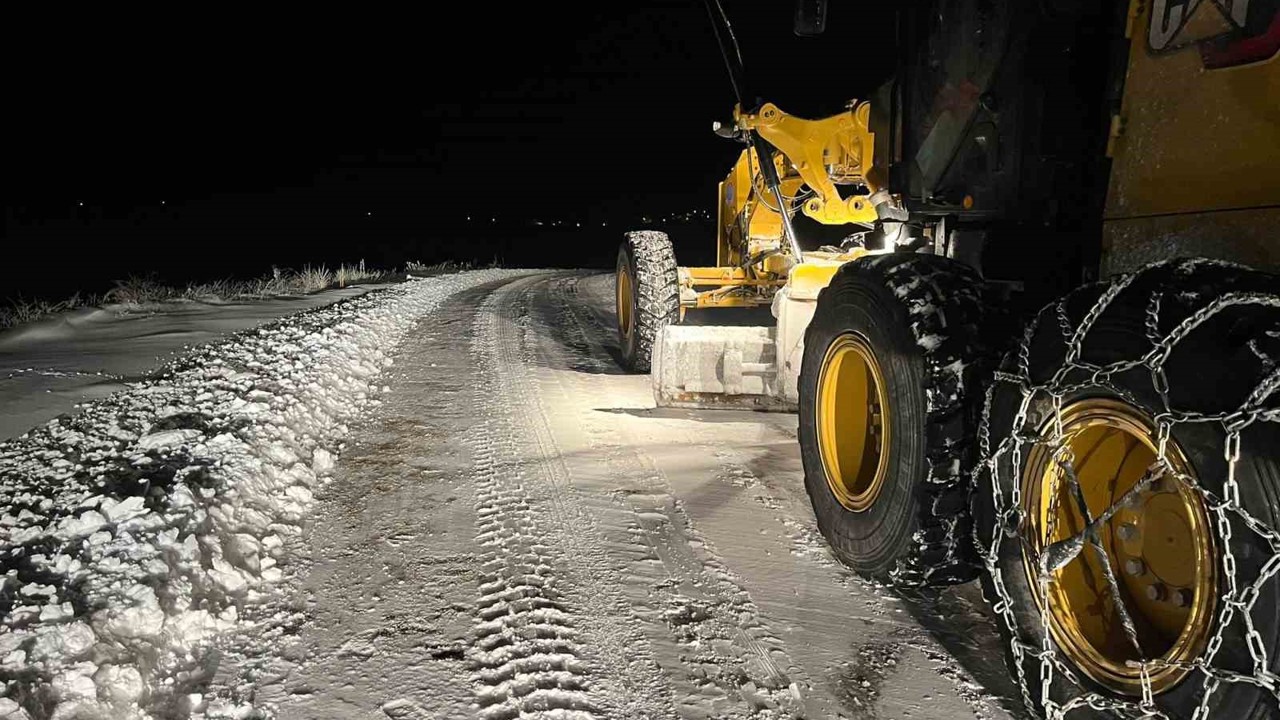 Kırşehir’de kapanan yollar açıldı
