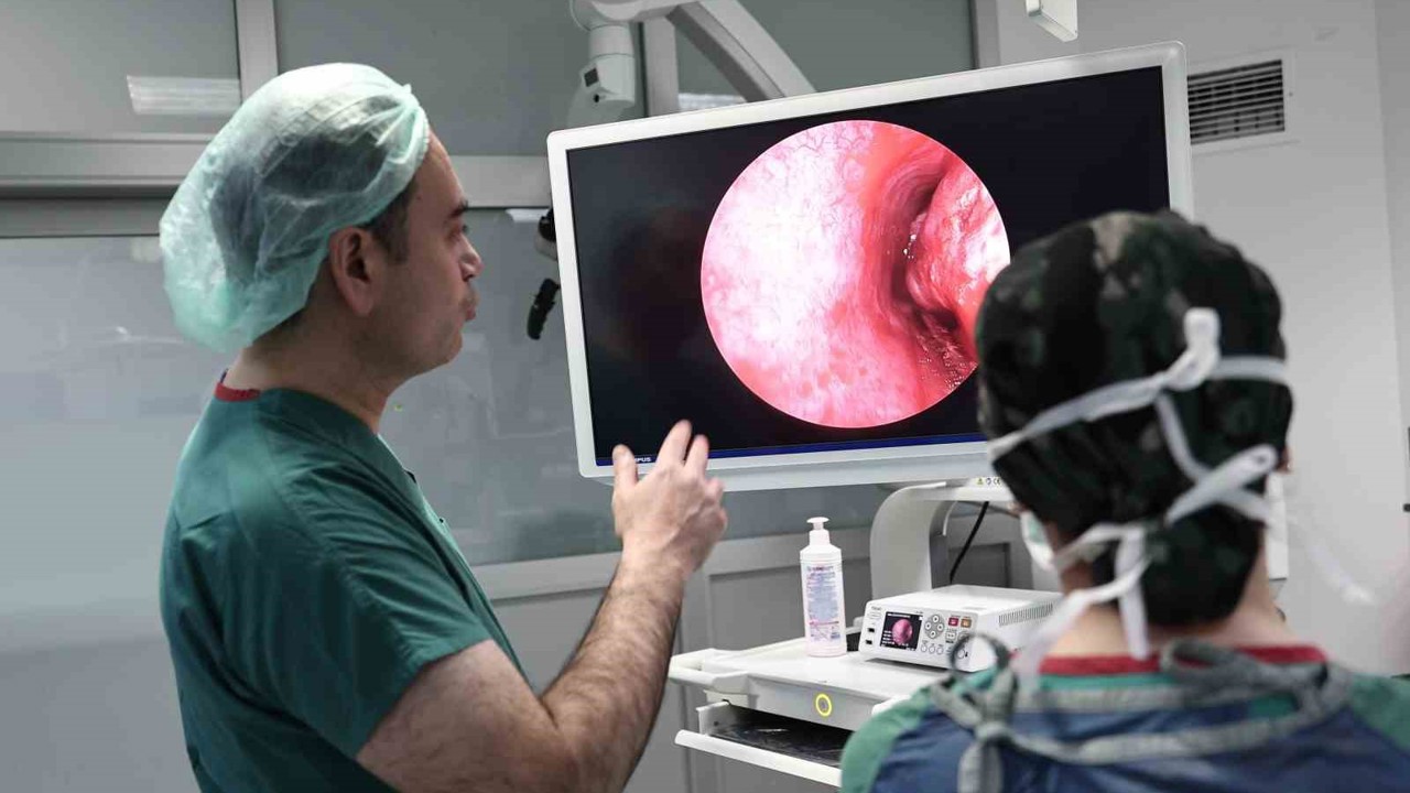 ERÜ, KBB Kliniğine yeni nesil Endoskopi sistemi kazandırıldı
