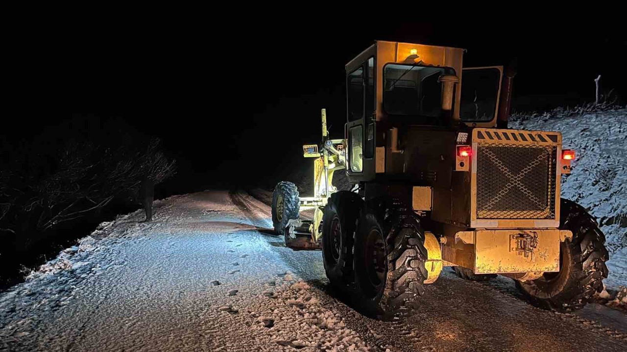 Başkan Çerçioğlu: "Karla mücadele çalışmalarımız aralıksız devam ediyor"
