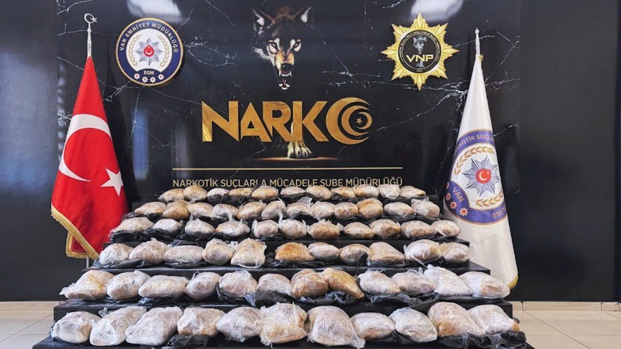 Van’da 39 kilo 340 gram skunk maddesi ele geçirildi
