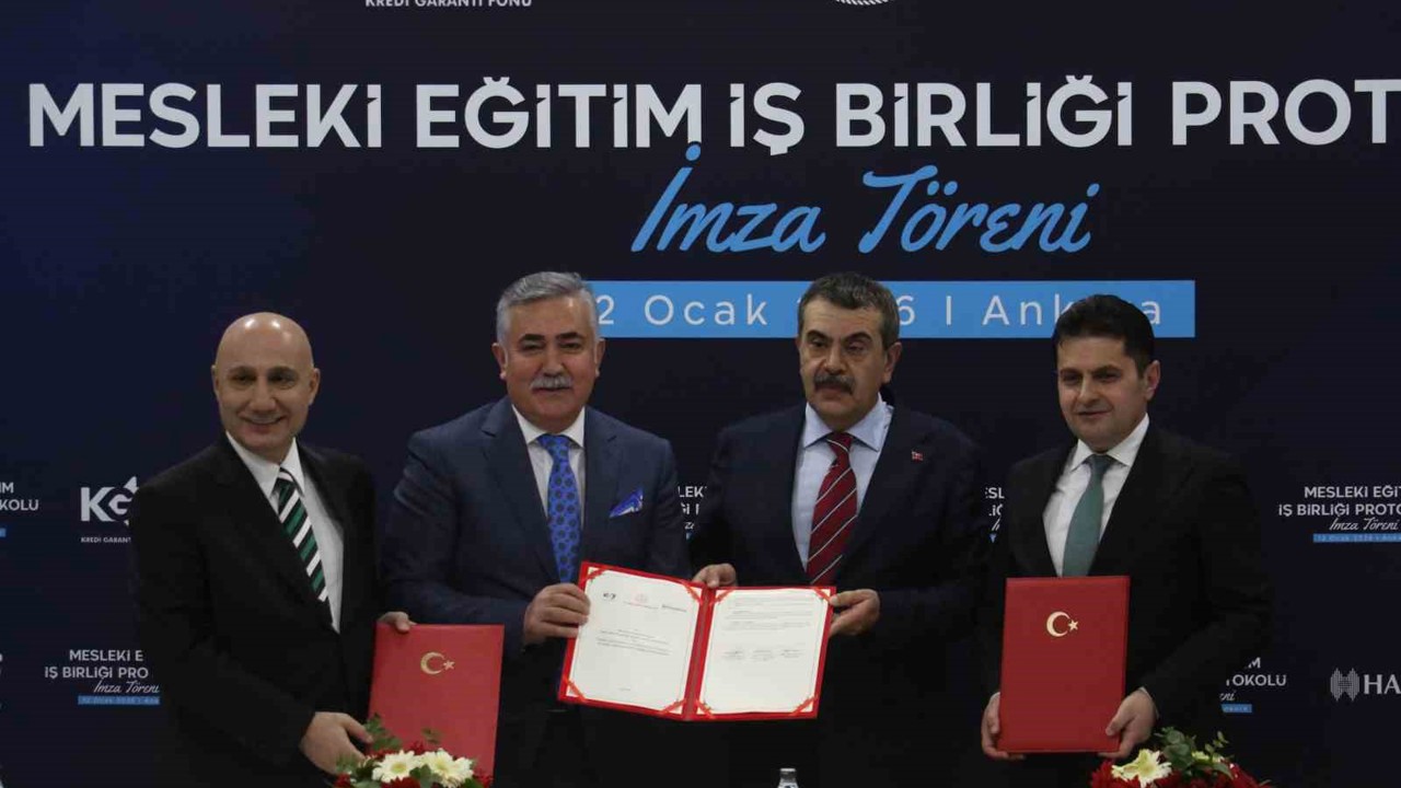 Bakan Tekin: "2024 yılı yaz ayında Mesleki ve Teknik Eğitim Politika belgesi yayınladık ve bu anlamdaki iş birliklerimizi bir adım daha öteye taşıdık"
