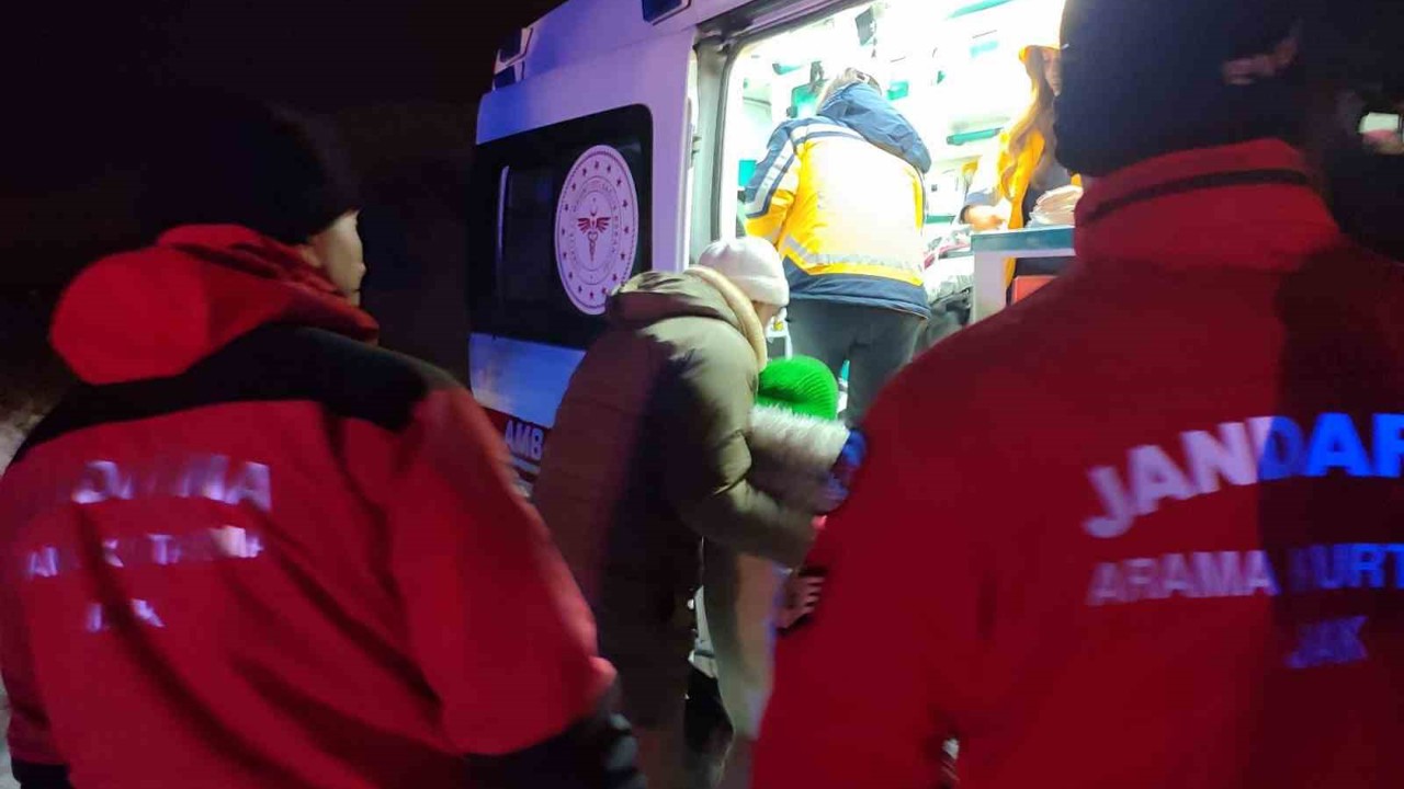 Tunceli’de kedinin tırmaladığı çocuk için ekipler seferber oldu
