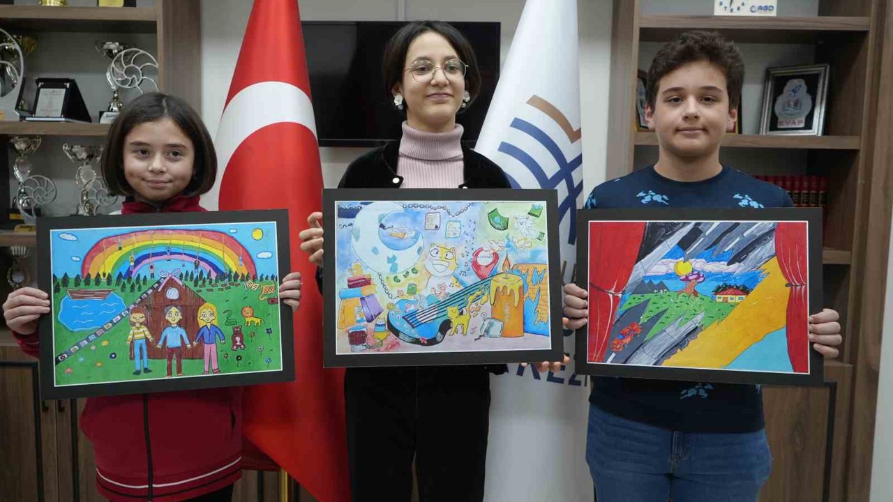 Türk öğrencilerden küresel sanat başarısı: Samsunlu öğrenciler ABD’de 5 dünya derecesi kazandı
