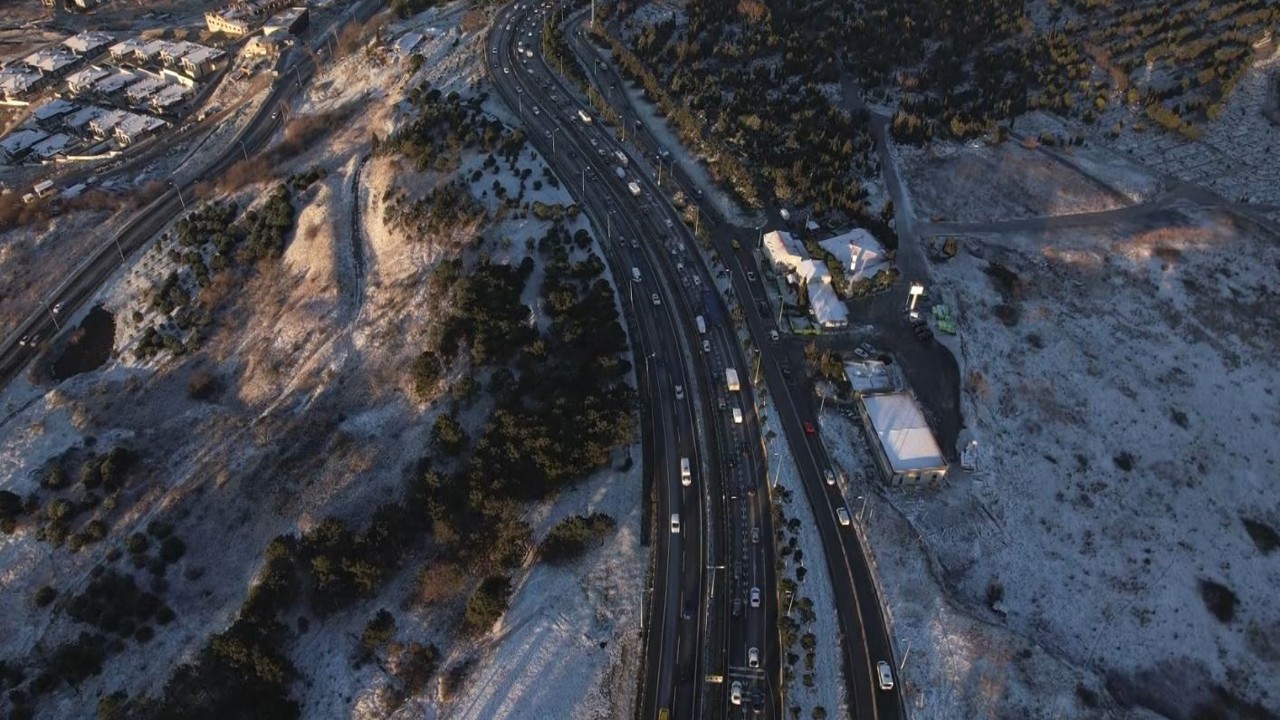 Beylikdüzü ve Büyükçekmece’de havadan kar manzarası
