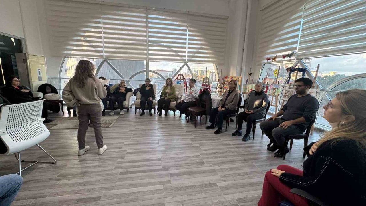 Alzheimer hastası yakınlarına nefes eğitimi
