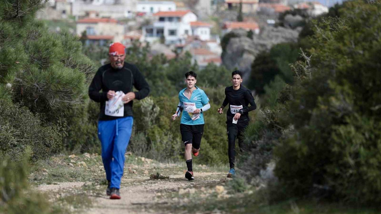 Aliağa, Türkiye Oryantiring Şampiyonası’na ev sahipliği yaptı
