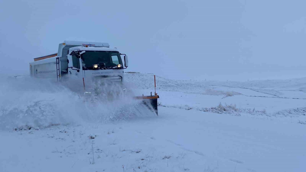 Kayseri’de 149 mahalleye ulaşım kapalı

