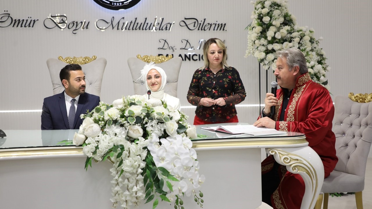 Melikgazi’de 2025 yılında 4 bin çift dünya evine girdi
