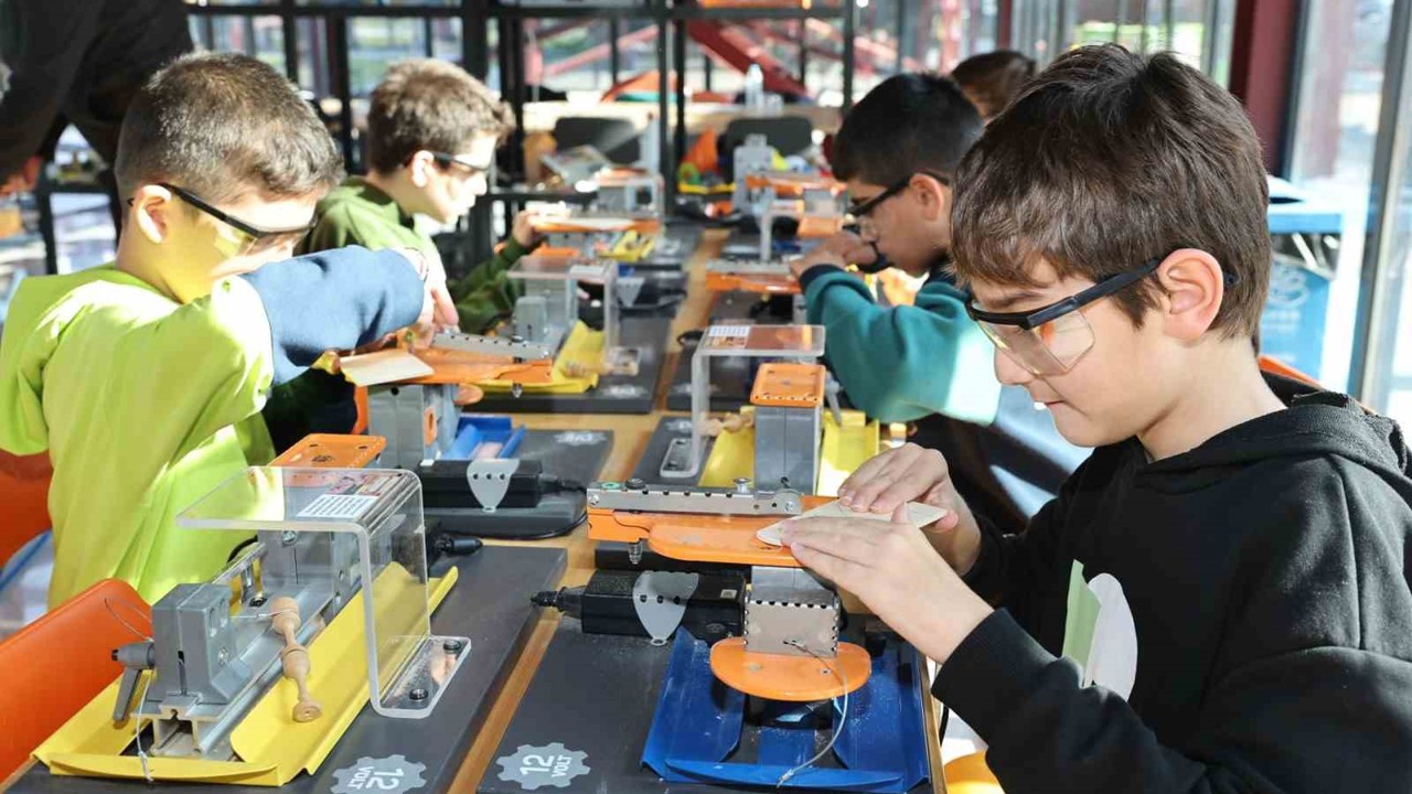 Nilüfer Belediyesi’nden çocuklara yarıyıl hediyesi
