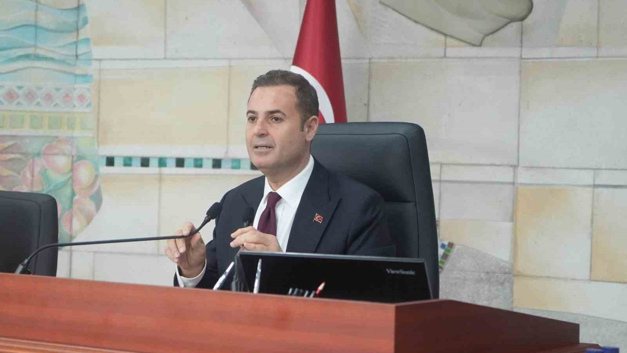 CHP’li Akın’dan "AK Parti’ye geçiyor" iddialarına cevap
