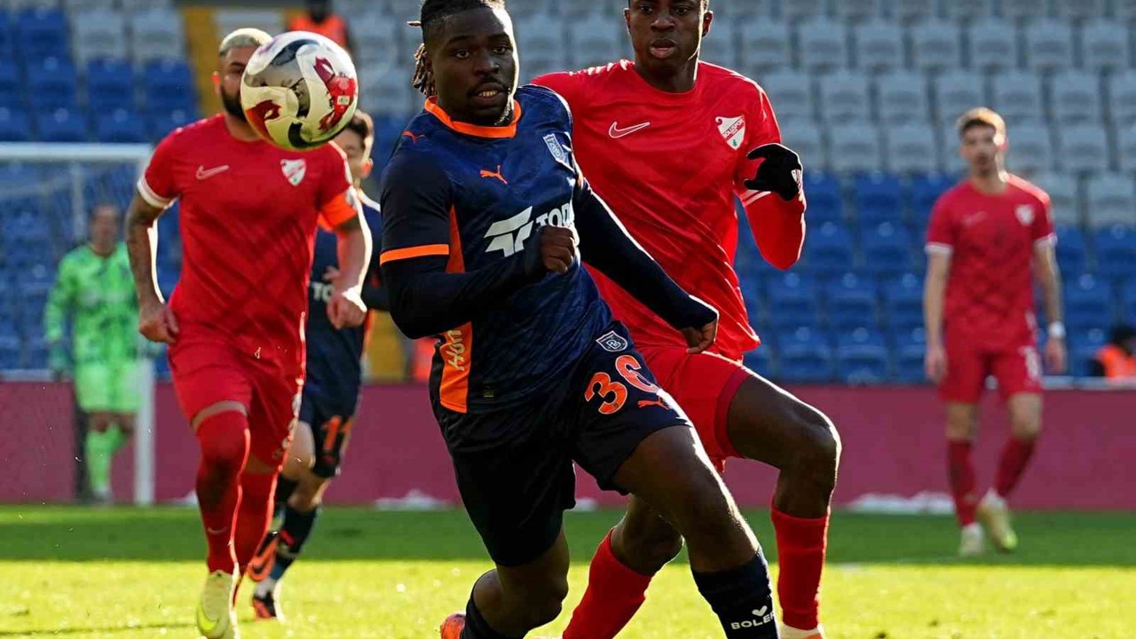 Ziraat Türkiye Kupası: RAMS Başakşehir: 1 - Boluspor: 1 (İlk yarı)
