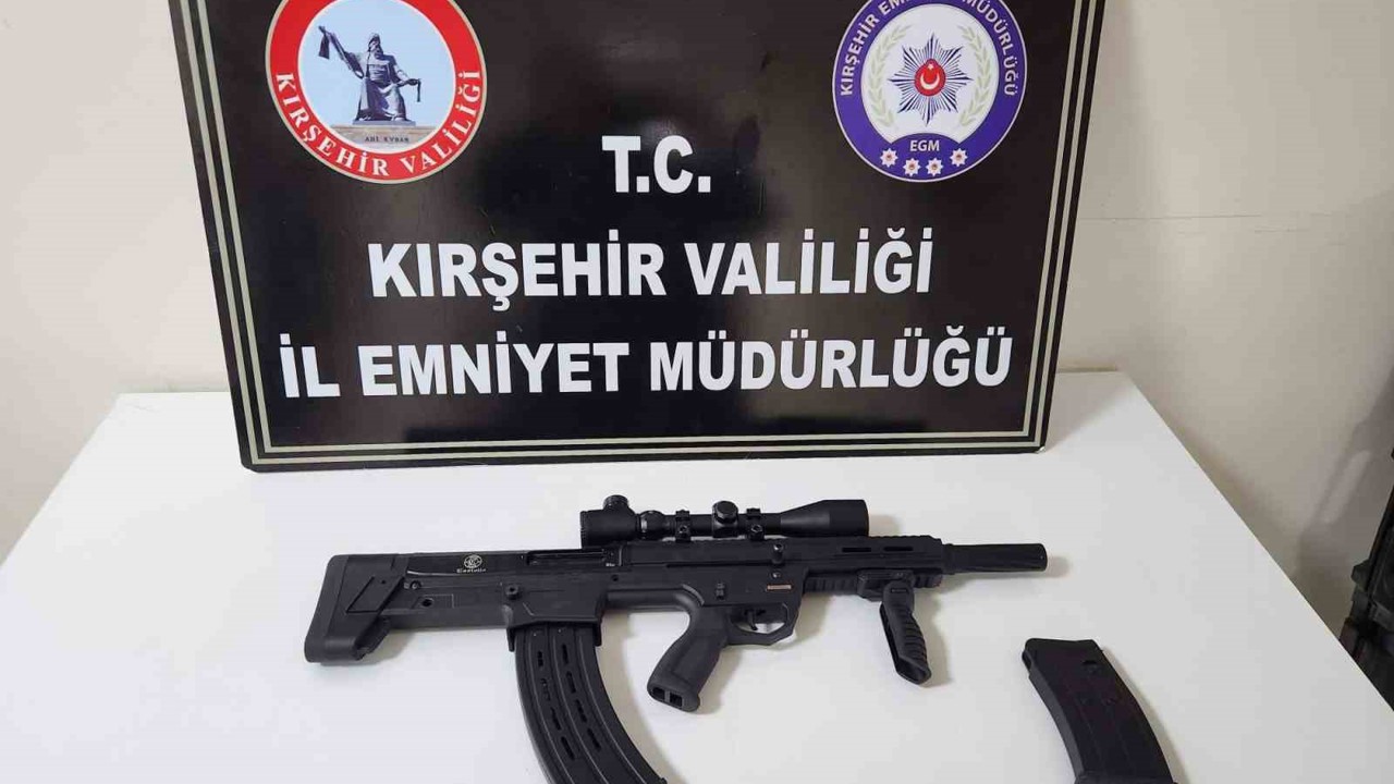 Kırşehir’de hırsızlık şüphelileri yakalandı
