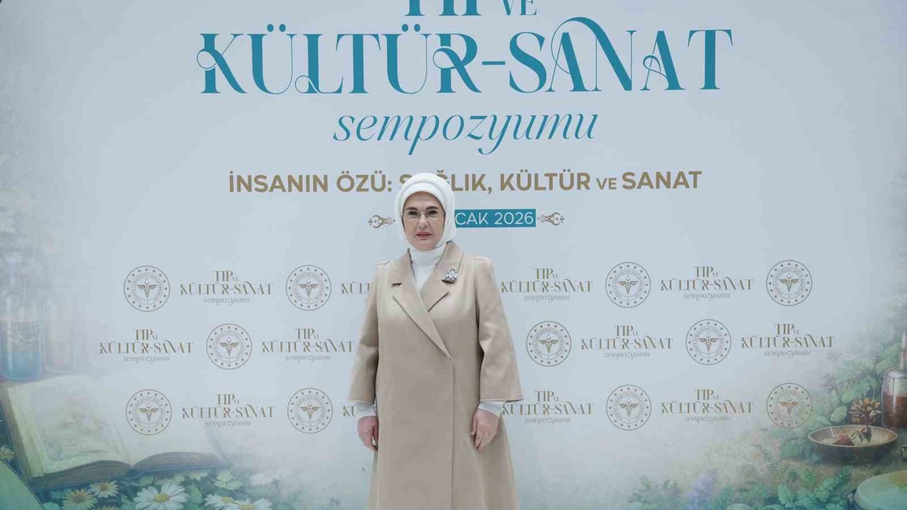Emine Erdoğan, "Tıp ve Kültür-Sanat Sempozyumu"nda konuştu:
