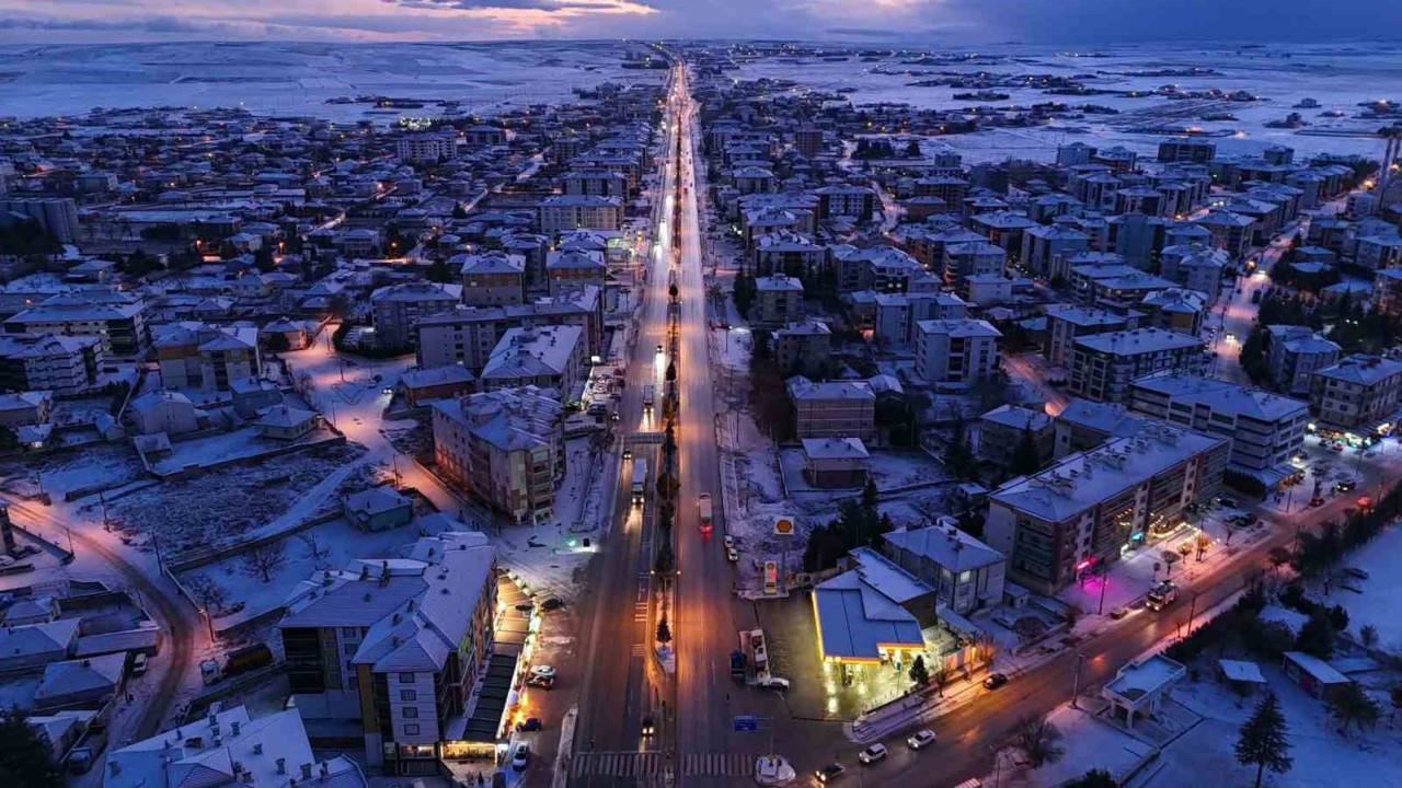 Kulu’da kar yağışı etkili oldu
