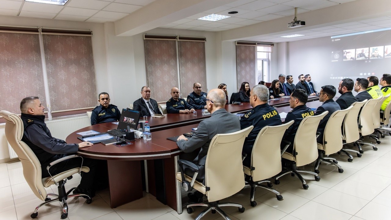 Bilecik emniyetinde sömestr tedbirleri masaya yatırıldı
