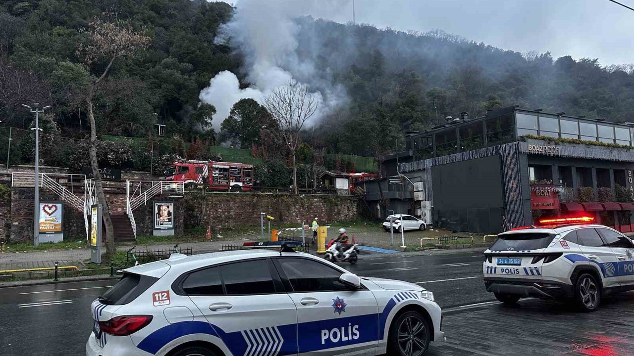 Beşiktaş’ta korkutan yangın: Müştemilat alev alev yandı
