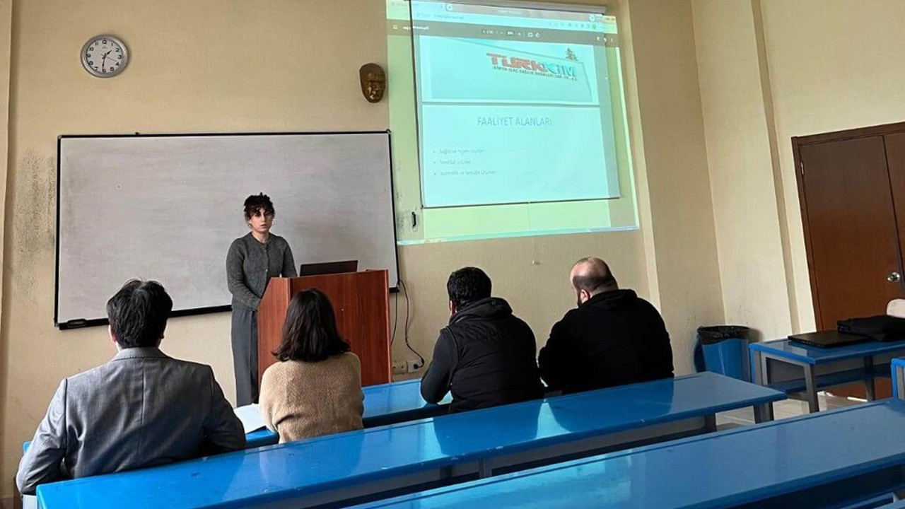 Emet MYO Kimya Teknolojisi öğrencilerinden İME sunumu
