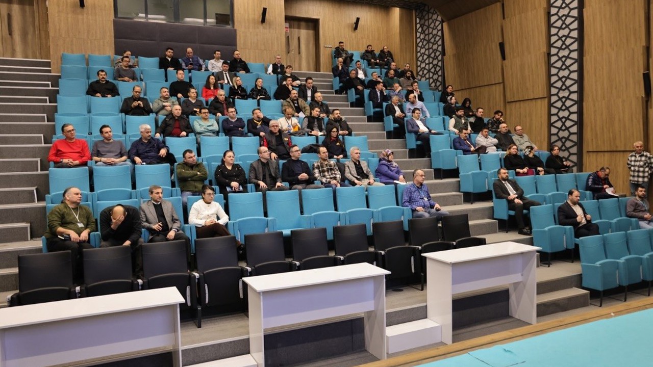 Kütahya Belediyesi personeline disiplin mevzuatı eğitimi
