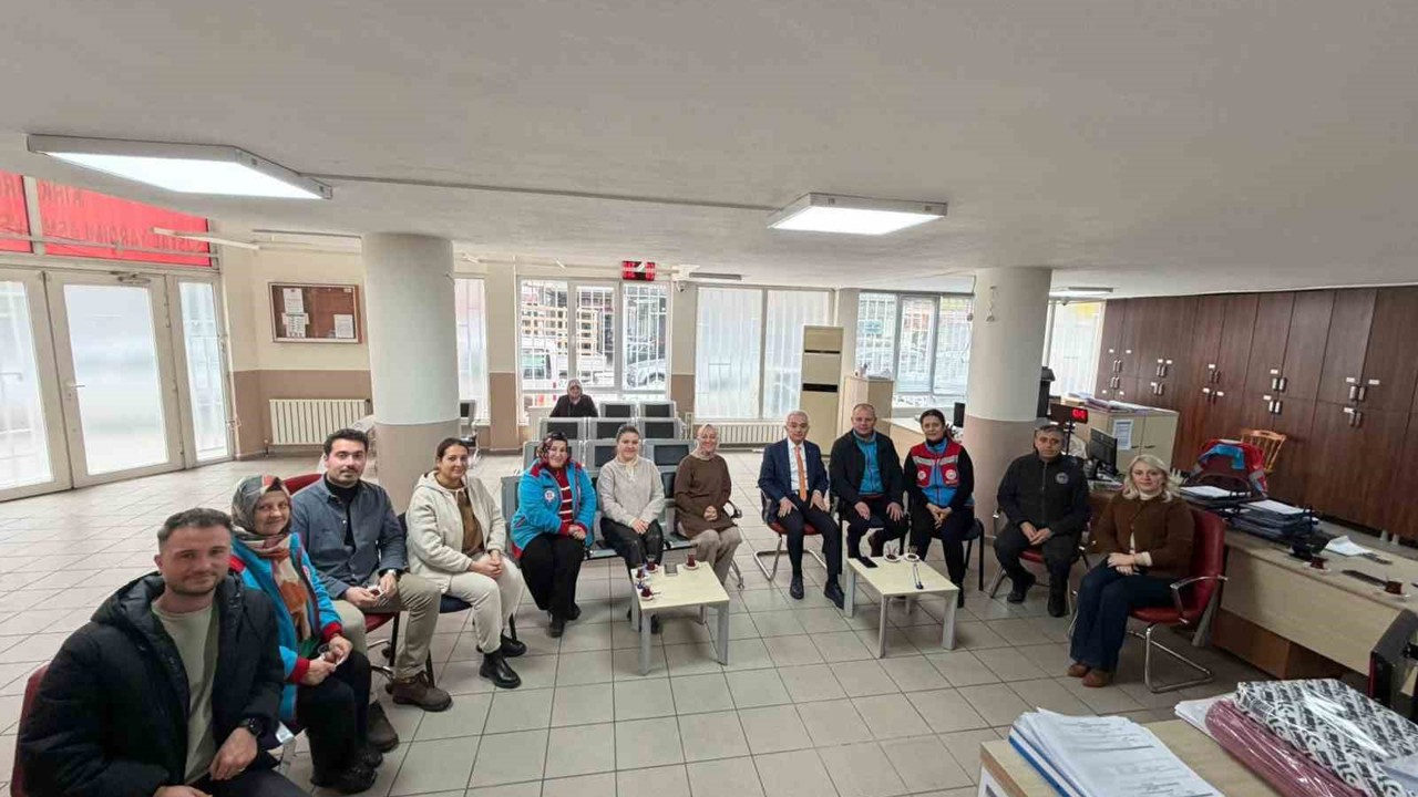 Vali Turan: "İhtiyaç sahiplerine zamanında ulaştırılan yardımlar toplumsal dayanışmayı güçlendirir"
