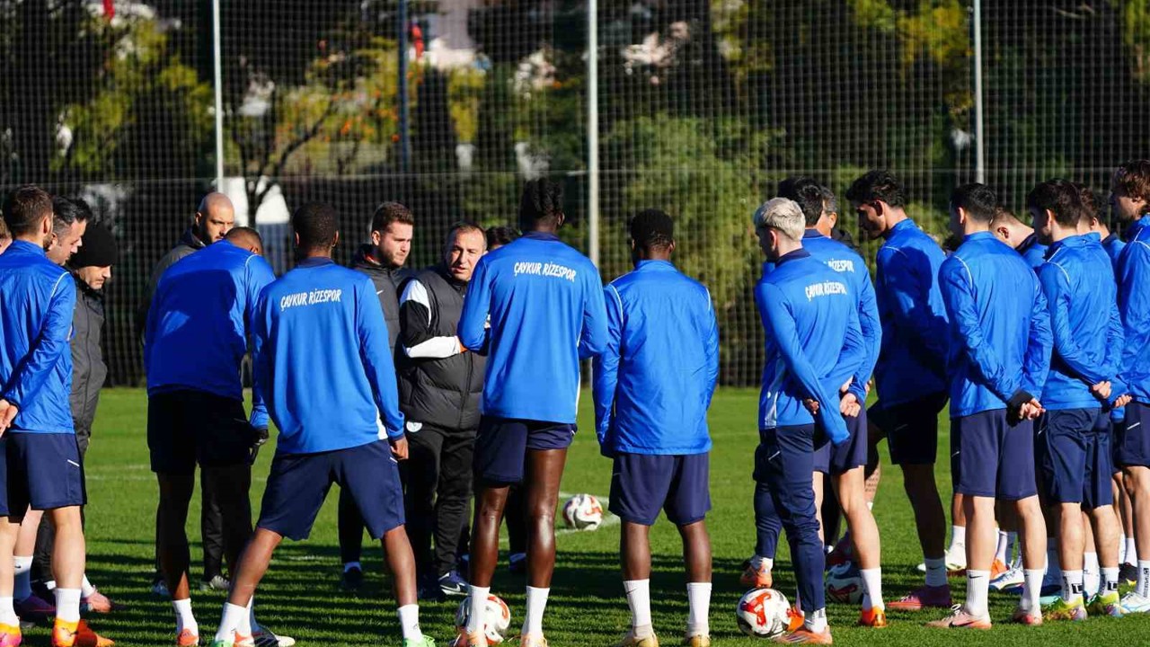 Çaykur Rizespor, Antalya kampını tamamladı
