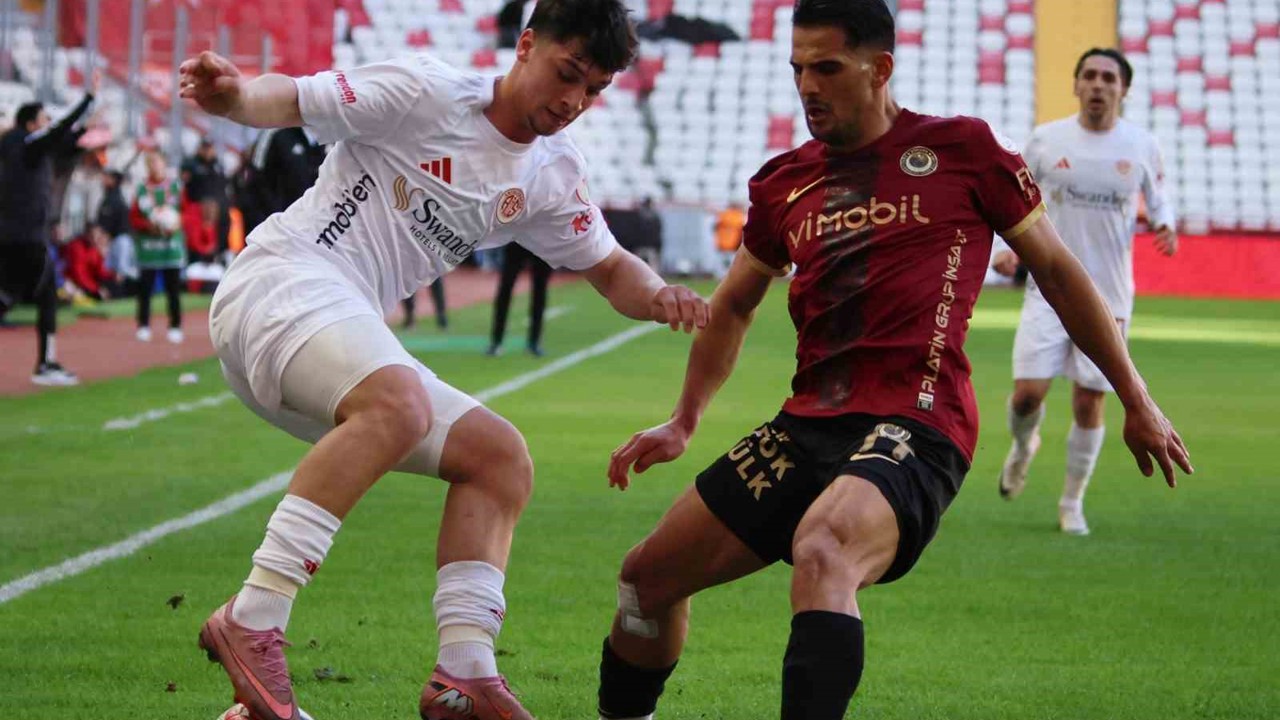 Ziraat Türkiye Kupası: Antalyaspor: 0 - Gençlerbirliği: 0 (İlk yarı)
