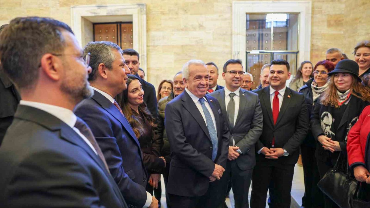 CHP Genel Başkanı Özel’den Nilüfer ve Bursa teşkilatına mesaj
