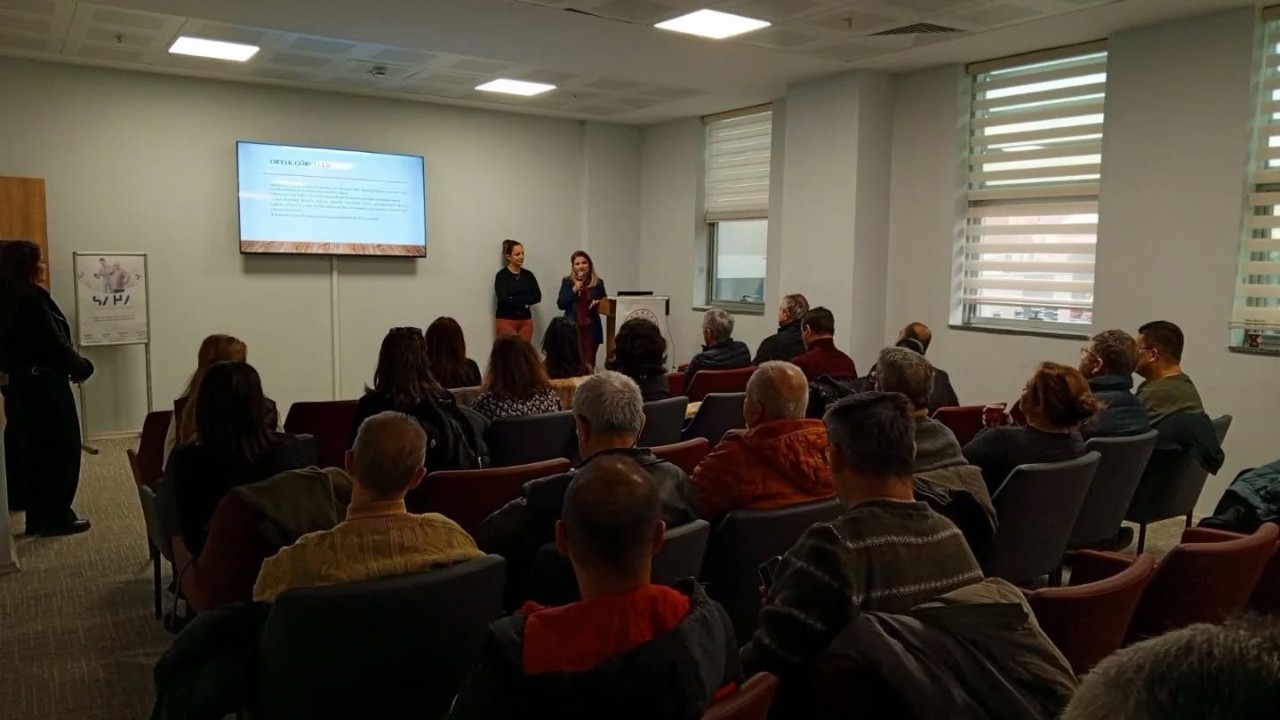 Nazilli’de aile hekimlerine tütün bağımlılığıyla mücadele eğitimi
