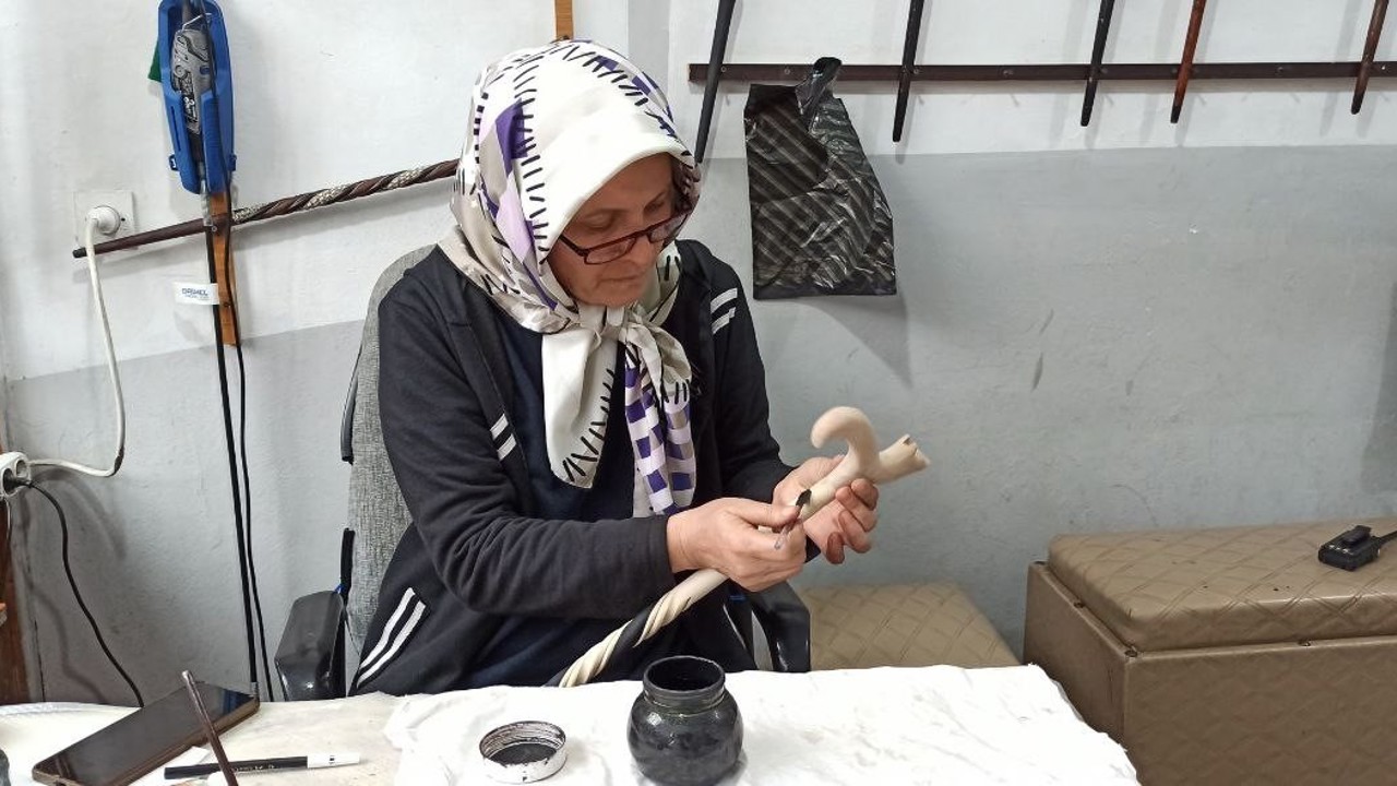 Cumhurbaşkanı Erdoğan hediye etti, asaletin simgesi Devrek bastonu yeniden gündem oldu
