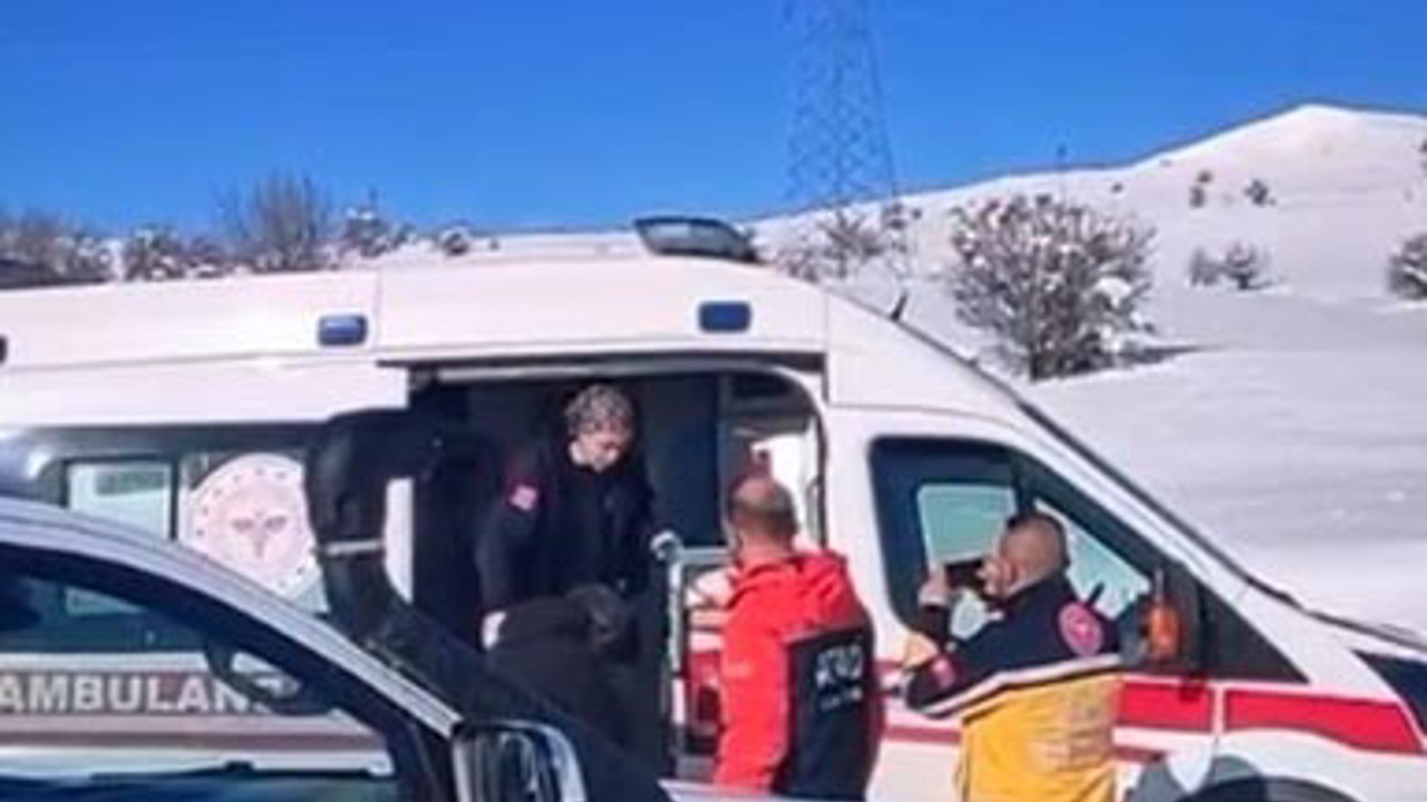 Tunceli’de AFAD’dan peş peşe iki kurtarma operasyonu: 12 yaşındaki çocuk ve yaşlı adam hastaneye ulaştırıldı
