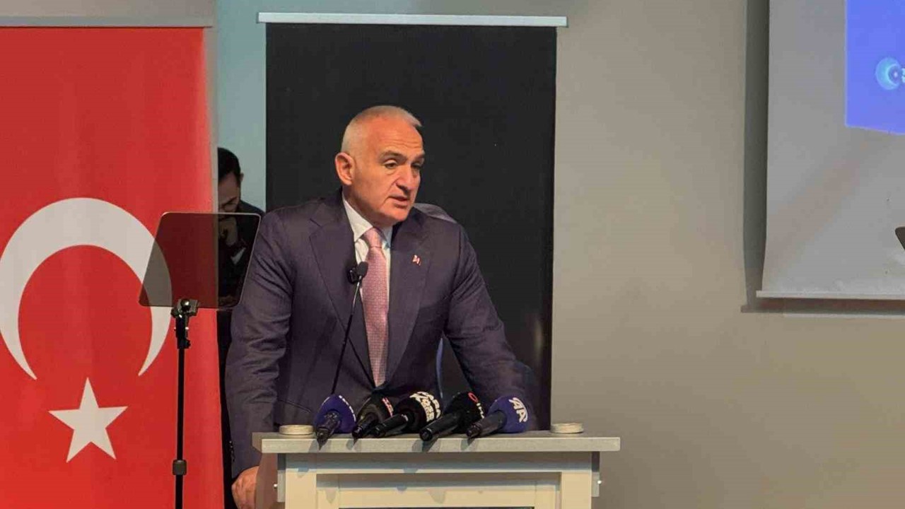 Bakan Ersoy: "Türkiye’de kültür ve turizm alanında tarihi rekorlar kırıyoruz"
