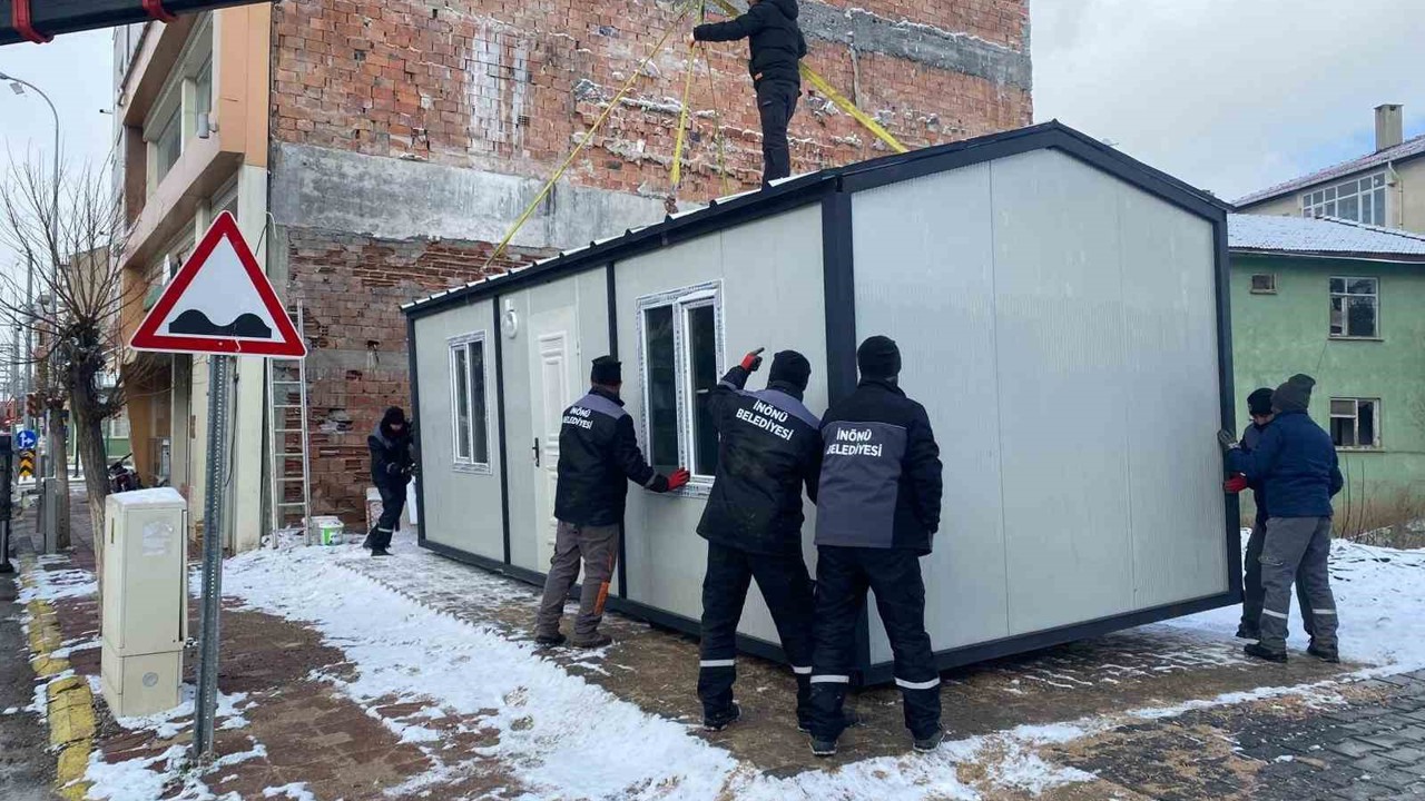 İnönü’de soğukta servis beklemeye son
